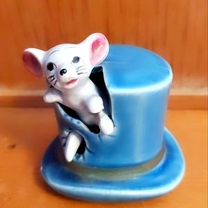 Vtg Brinn's Mouse in a Blue Top Hat Mini Figurine